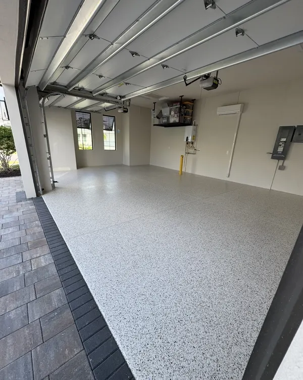 Light gray flake epoxy garage floor