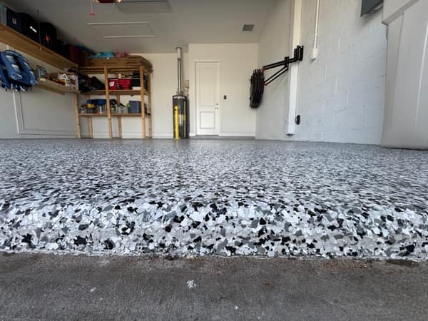 Black & White Flake Garage Floor