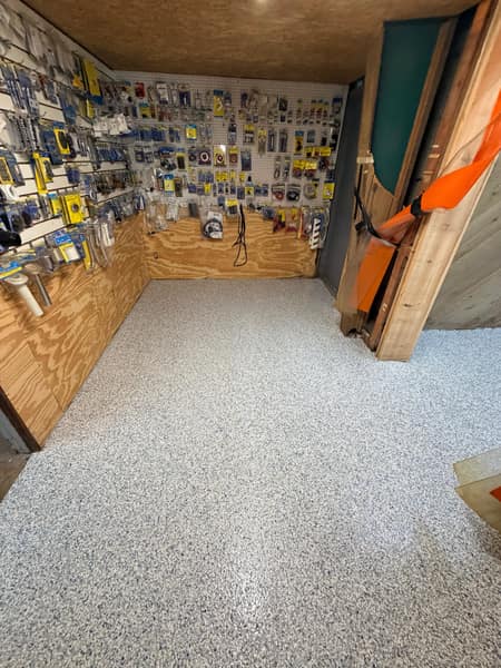 Workshop Flake Epoxy Floor